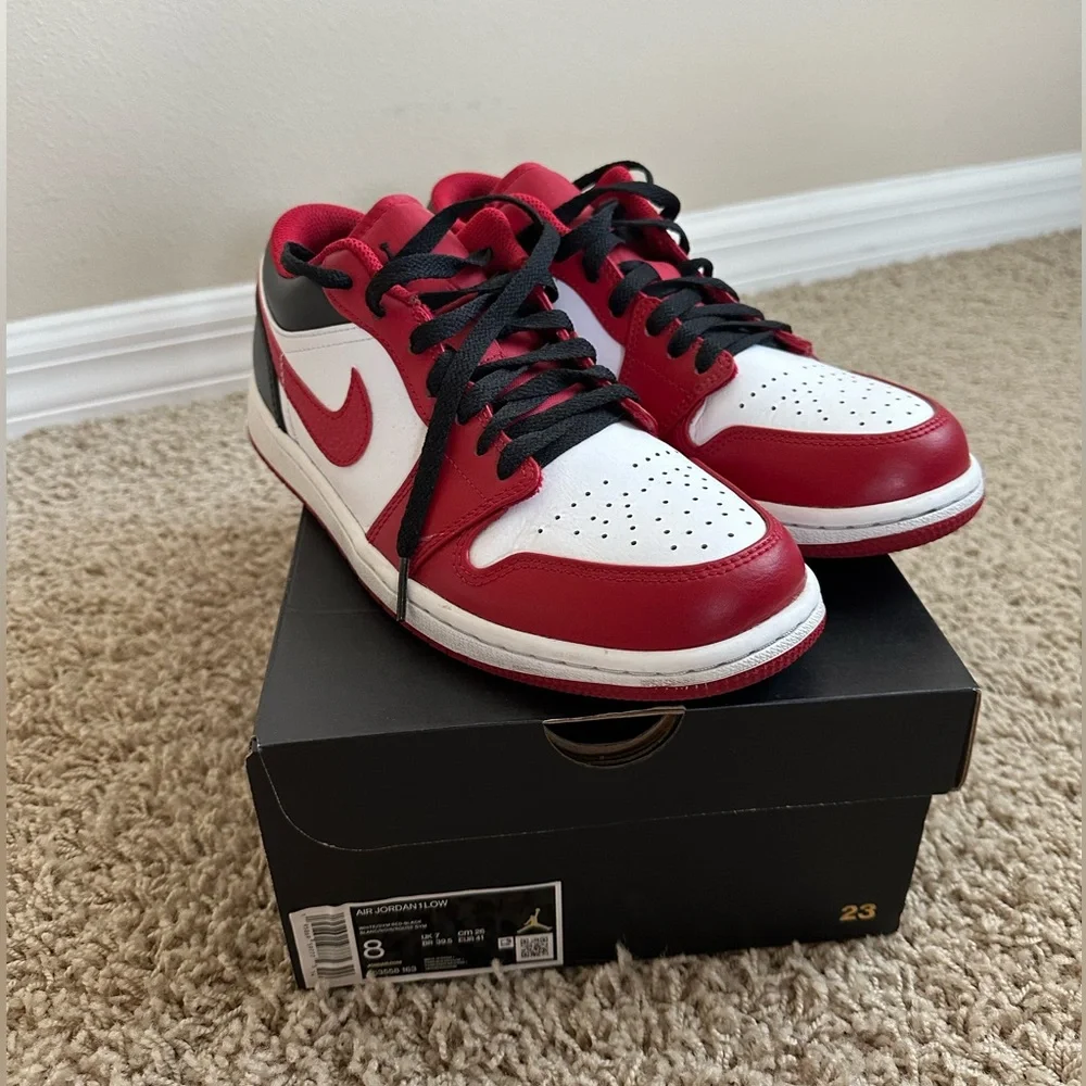 Air Jordan 1 Low